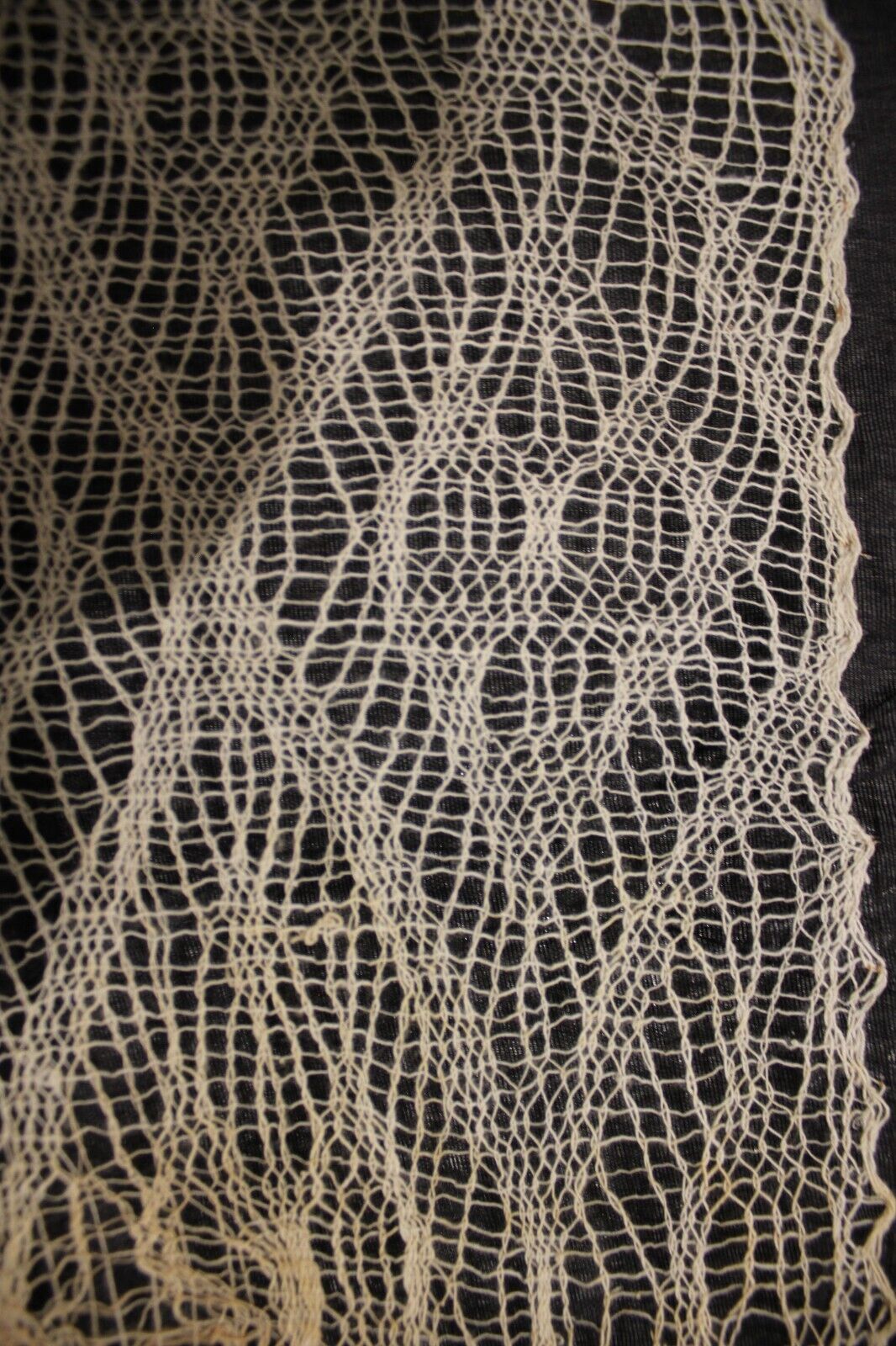 Authentic Pre Columbian Artifact Chancay Lace Textile Shroud Spooky Spirits COA