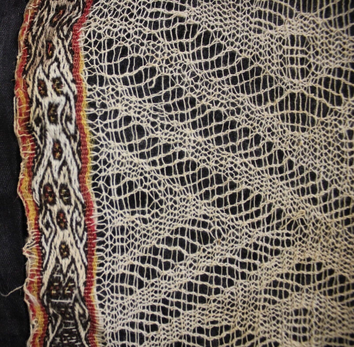 Authentic Pre Columbian Artifact Chancay Lace Textile Shroud Spooky Spirits COA