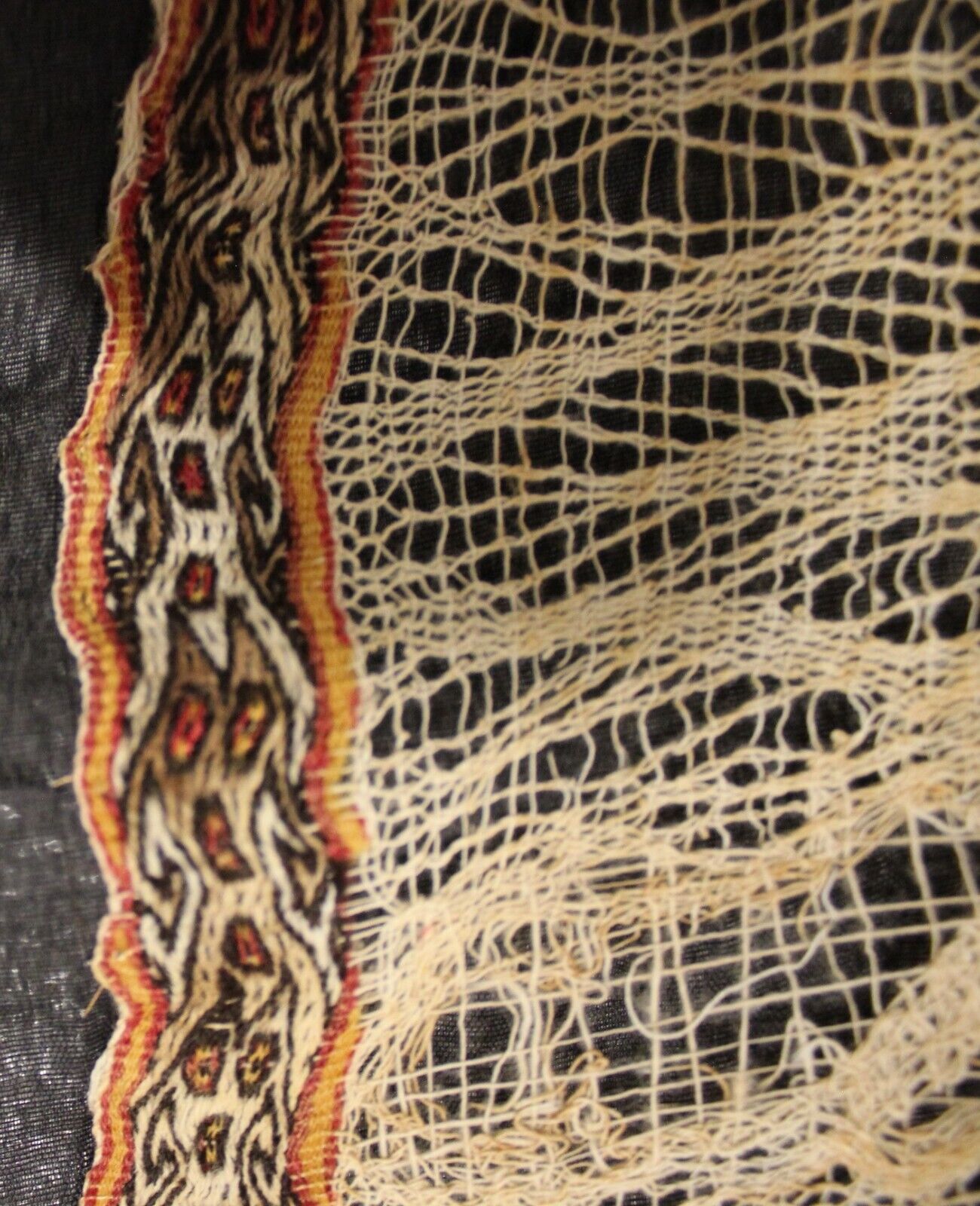Authentic Pre Columbian Artifact Chancay Lace Textile Shroud Spooky Spirits COA