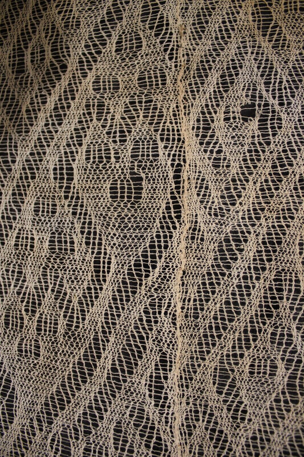Authentic Pre Columbian Artifact Chancay Lace Textile Shroud Spooky Spirits COA